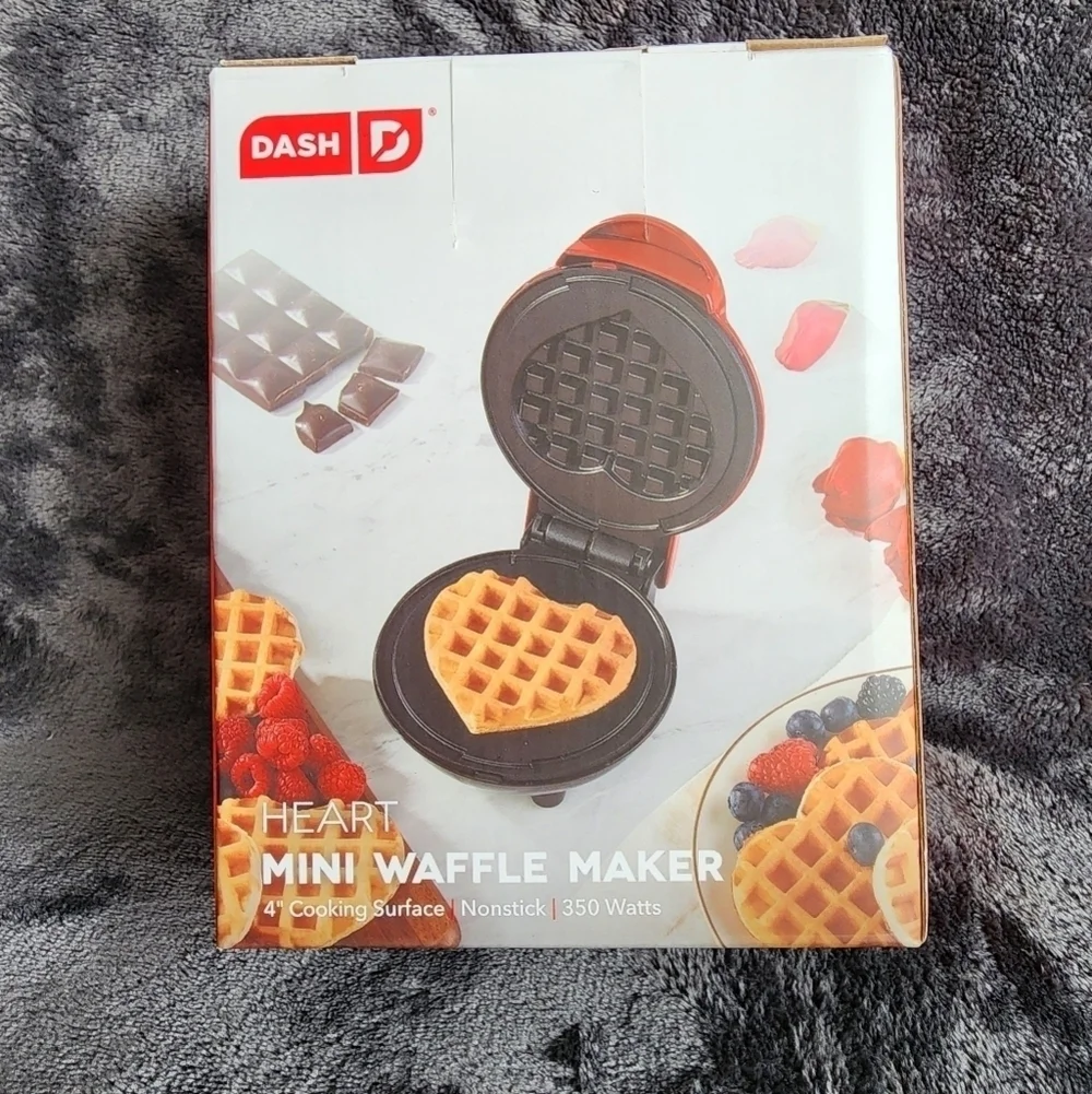 New DASH Red Heart Mini Waffle Maker